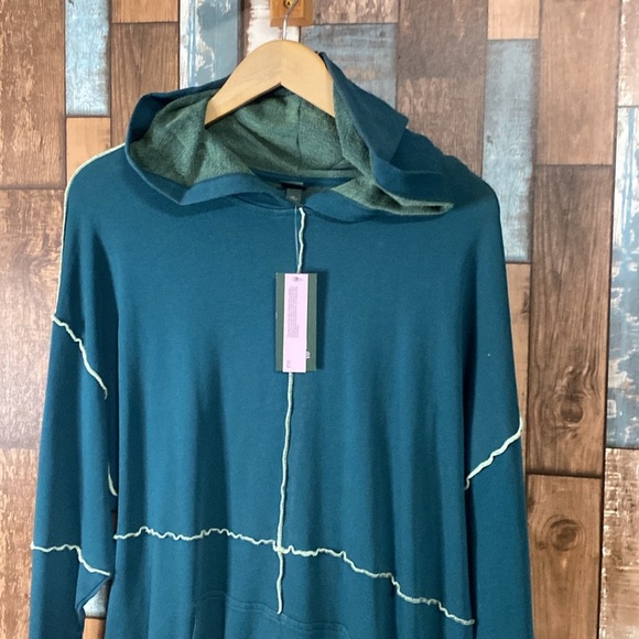 Wild fable Medium green lettuce seam hoodie - Picture 2 of 16